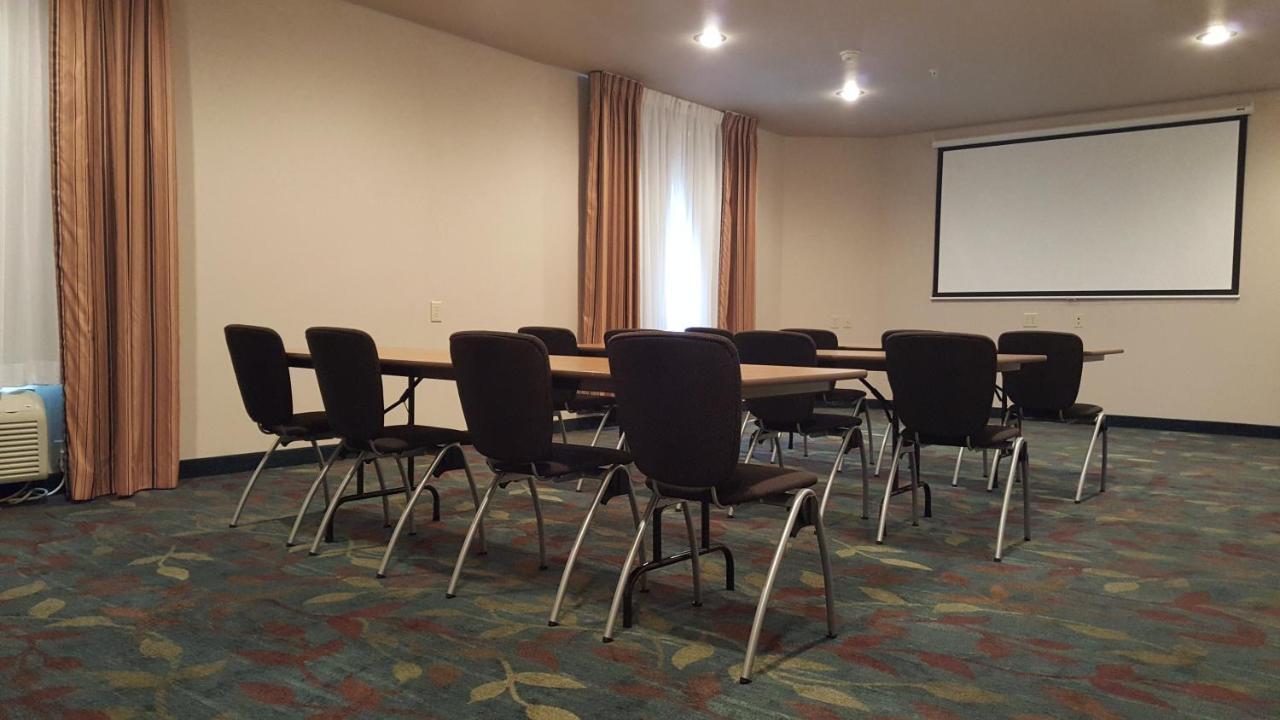 แคนเดิ้ลวูด สวีท ฮอตสปริงส์ Hotel ภายนอก รูปภาพ